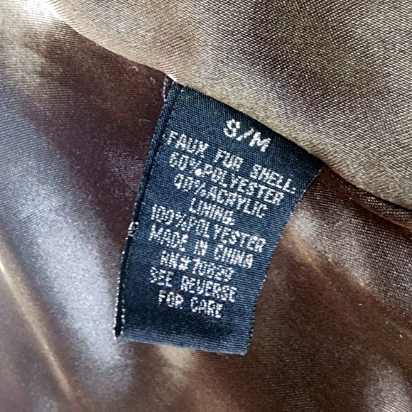 RUE 21 Faux Fur Zippered Hooded Vest - Size S/M - Picture 4 of 10